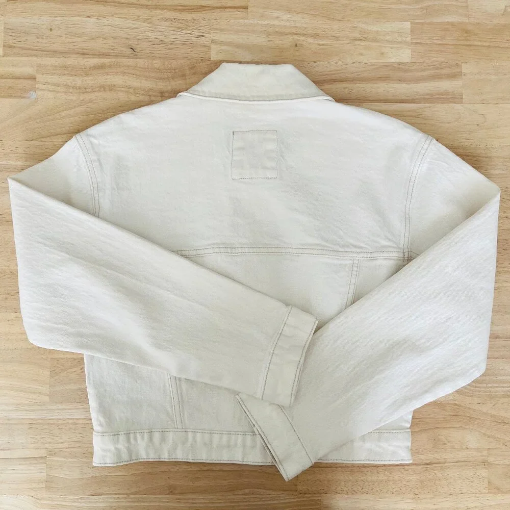 Abercrombie & Fitch NEW! Cropped Denim Jean Jacket In Cream/Bleached Wash XS - Picture 10 of 15